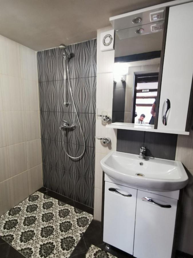 Arts Guest House -Beautiful Villa For 6 Persons Veliko Tarnovo Buitenkant foto