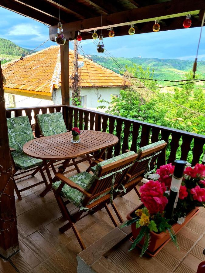 Arts Guest House -Beautiful Villa For 6 Persons Veliko Tarnovo Buitenkant foto