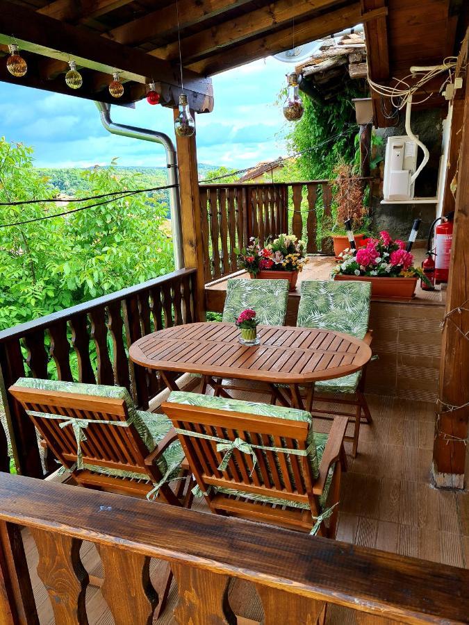 Arts Guest House -Beautiful Villa For 6 Persons Veliko Tarnovo Buitenkant foto