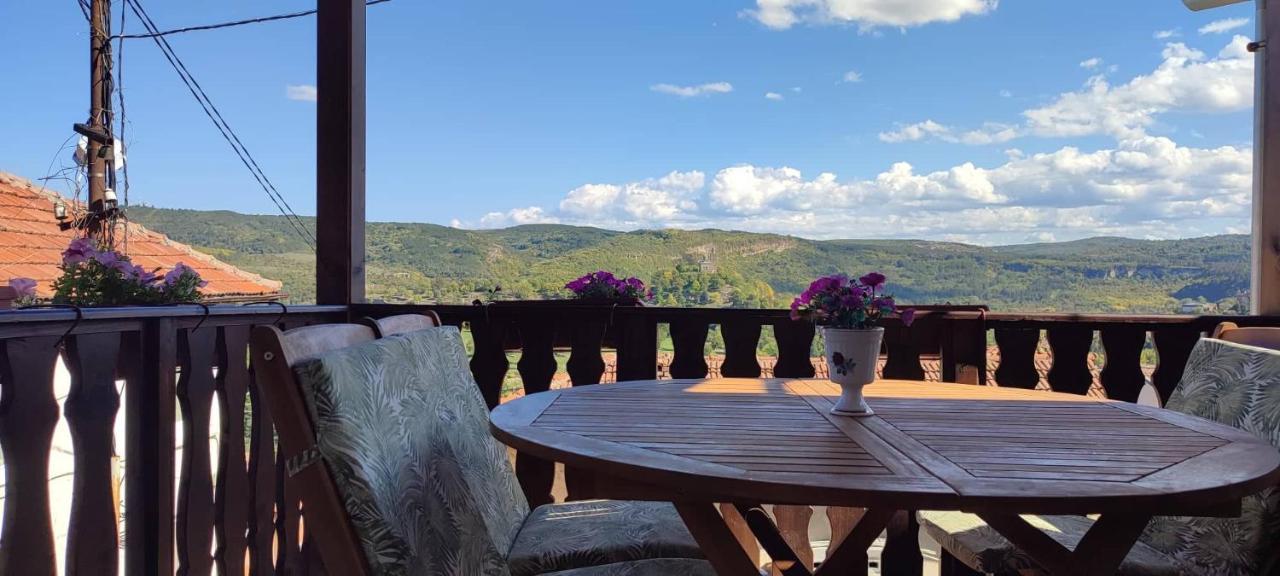 Arts Guest House -Beautiful Villa For 6 Persons Veliko Tarnovo Buitenkant foto